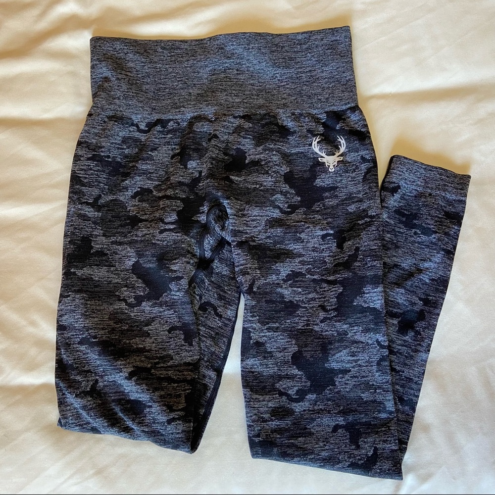 Bucked Up Black Camo Seamless Legging